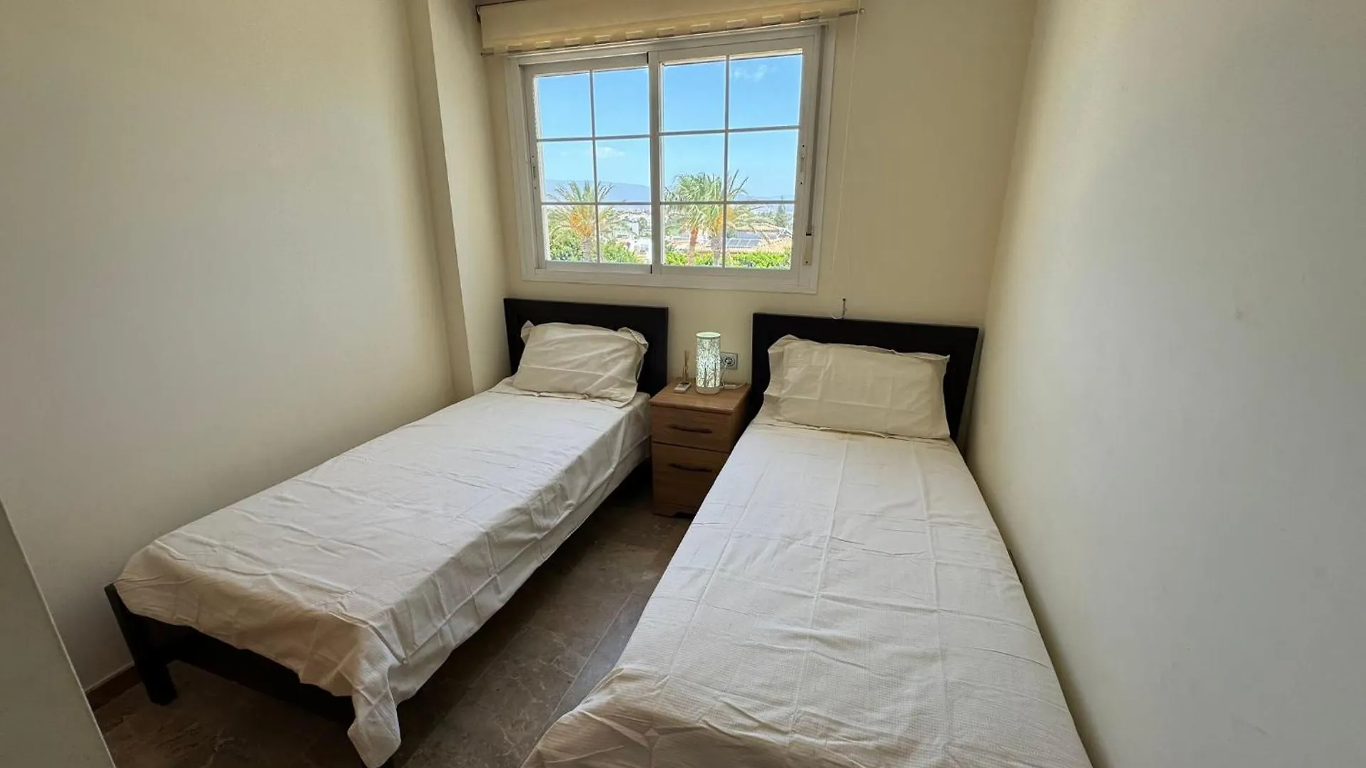 Beautiful 2 Bedroom 2 Bathroom Apartment With Several Pools Roquetas de Mar