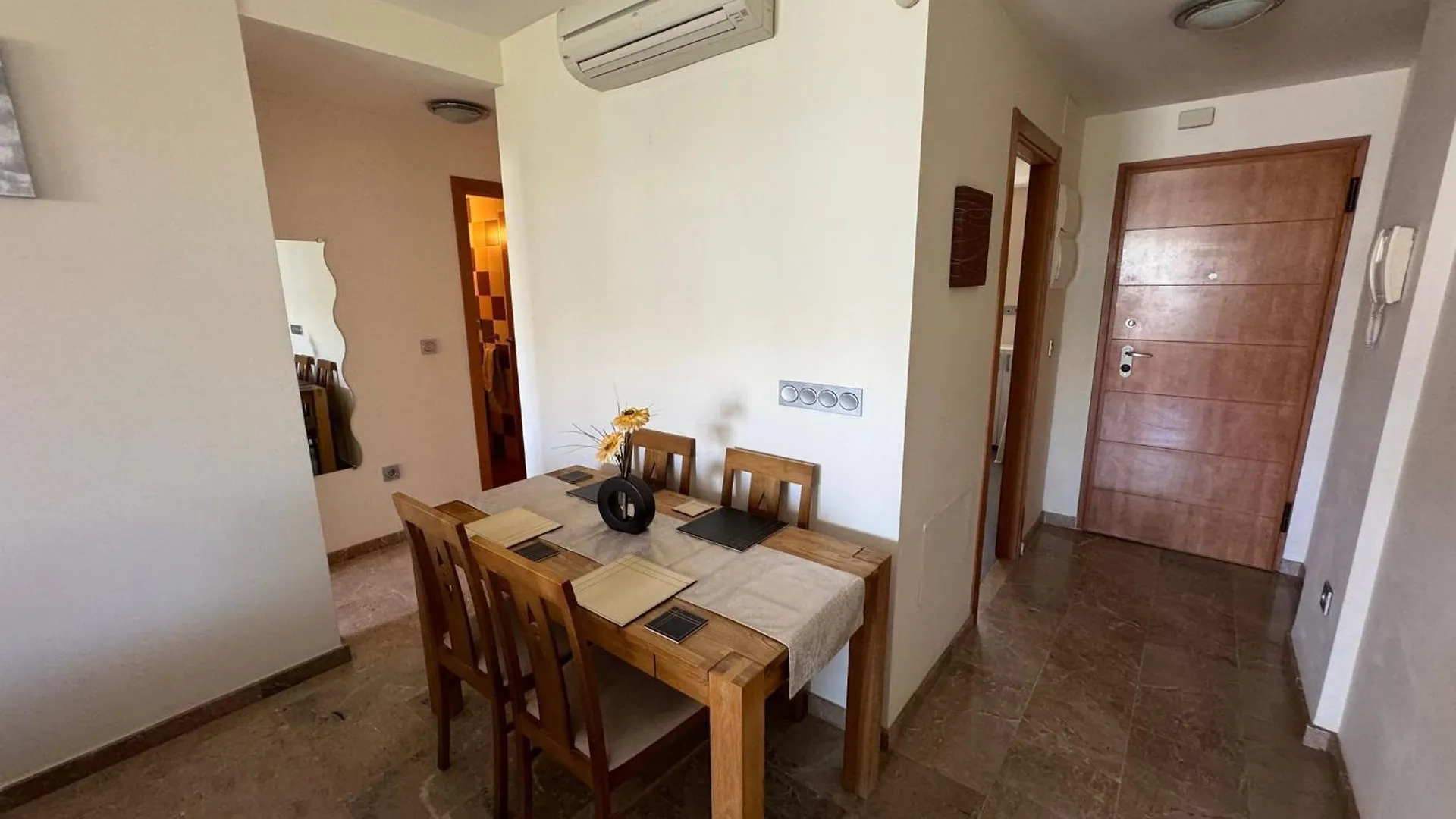 Beautiful 2 Bedroom 2 Bathroom Apartment With Several Pools Roquetas de Mar Spain
